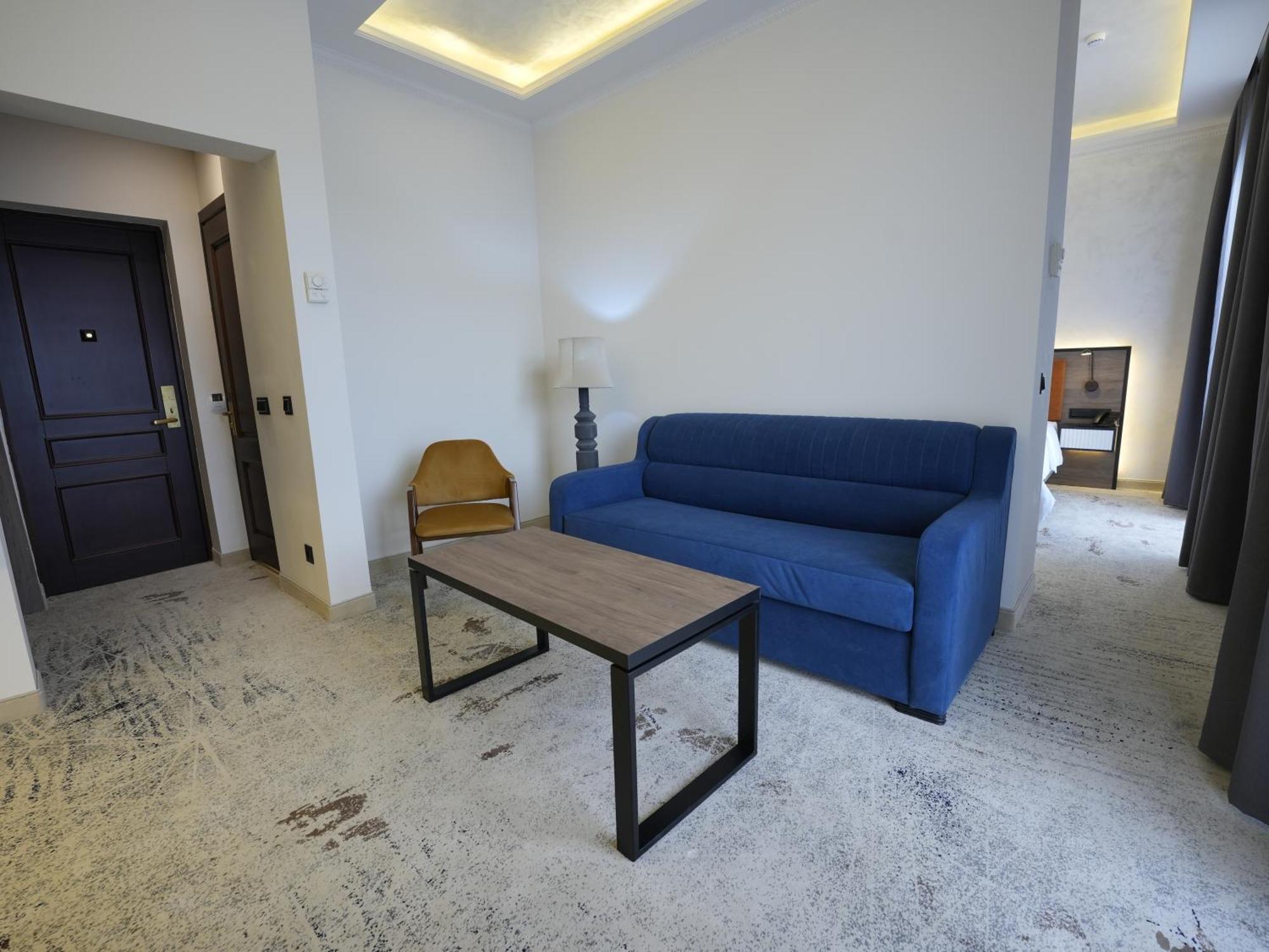Eighty Eight Deluxe Hotel & Spa 萨克德佐尔镇 外观 照片