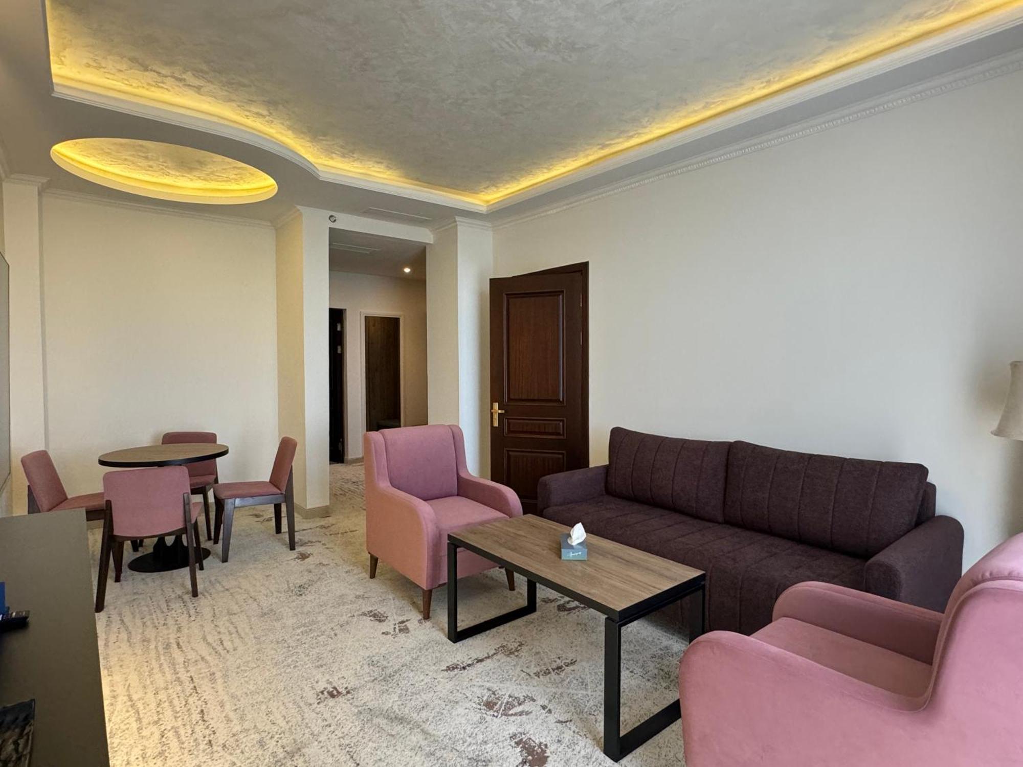 Eighty Eight Deluxe Hotel & Spa 萨克德佐尔镇 外观 照片
