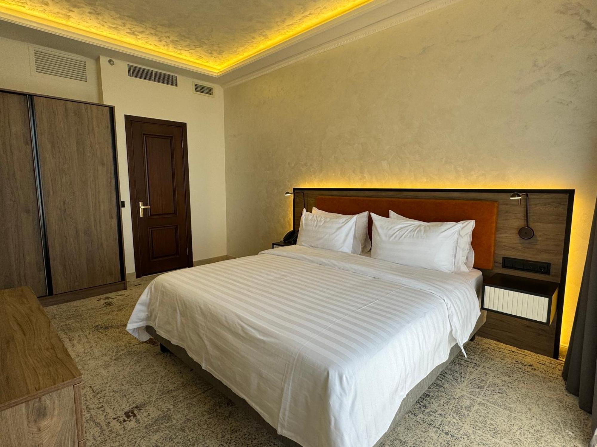 Eighty Eight Deluxe Hotel & Spa 萨克德佐尔镇 外观 照片