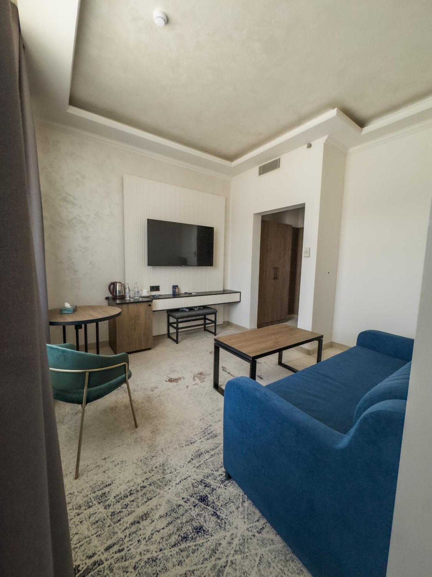 Eighty Eight Deluxe Hotel & Spa 萨克德佐尔镇 外观 照片