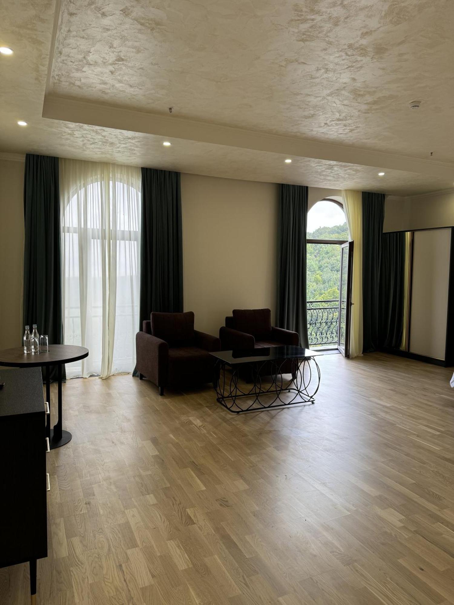Eighty Eight Deluxe Hotel & Spa 萨克德佐尔镇 外观 照片